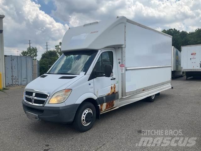 Dodge Sprinter 廂式貨物運輸車