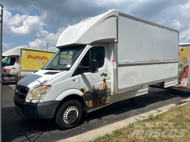 Dodge Sprinter 廂式貨物運輸車
