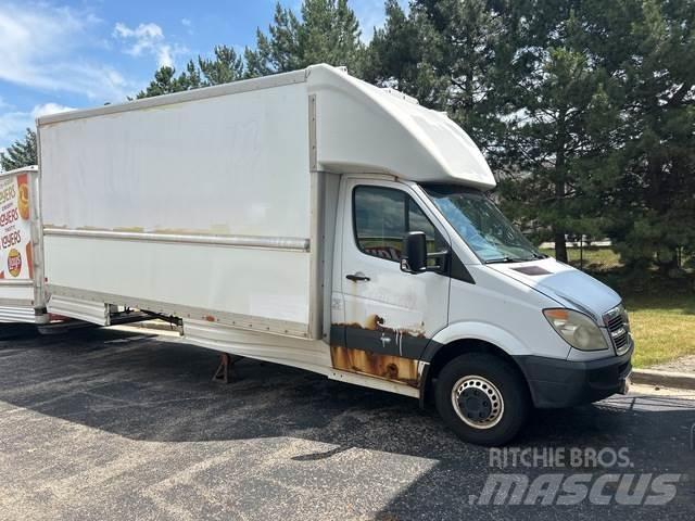 Dodge Sprinter 廂式貨物運輸車