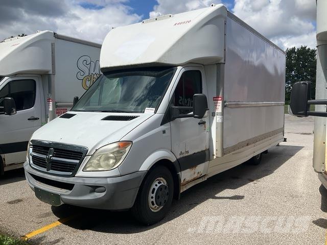 Dodge Sprinter 廂式貨物運輸車