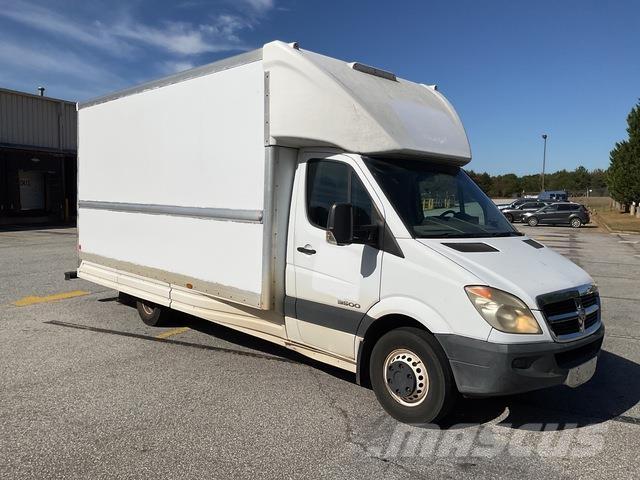 Dodge Sprinter 廂式貨物運輸車