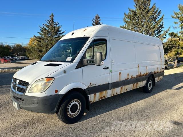 Dodge Sprinter 廂式貨物運輸車