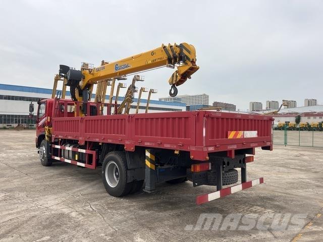Dongfeng  起重機卡車