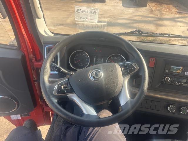 Dongfeng DV3 起重機卡車