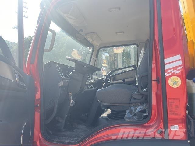 Dongfeng DV3 起重機卡車