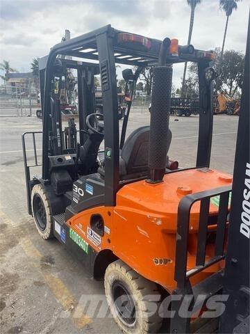 Doosan D30S7 堆高機(叉車)-其他