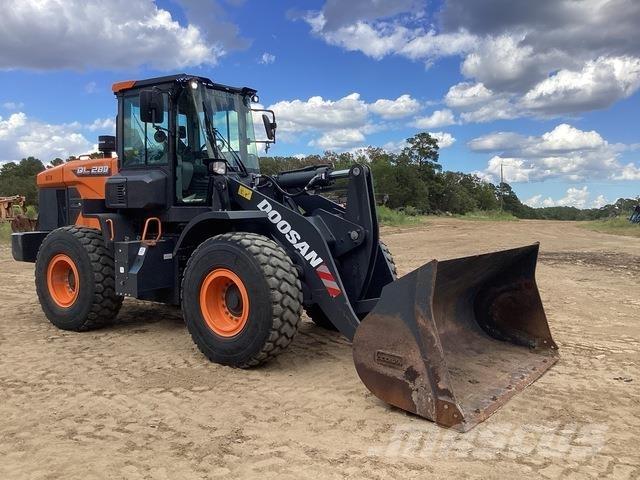 Doosan DL280-7 輪胎式裝載機