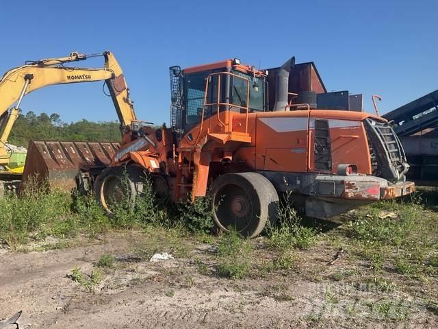 Doosan DL300-5 輪胎式裝載機