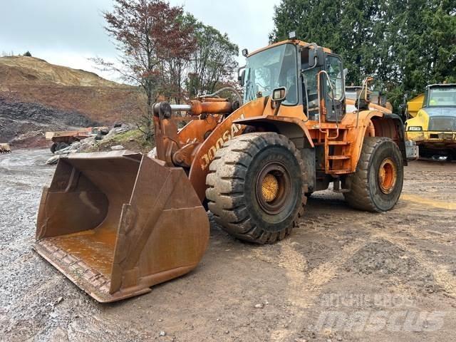 Doosan DL400 輪胎式裝載機
