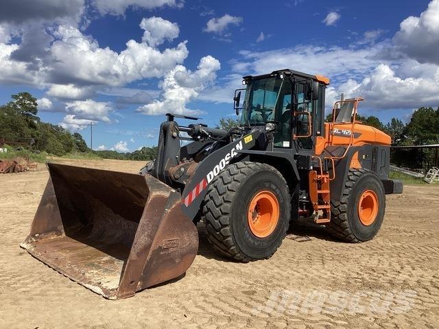 Doosan DL420-7 輪胎式裝載機