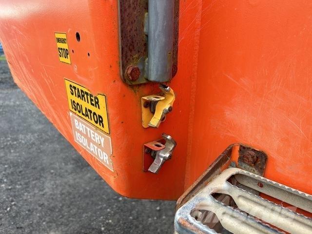 Doosan MT31 鉸接式起吊車