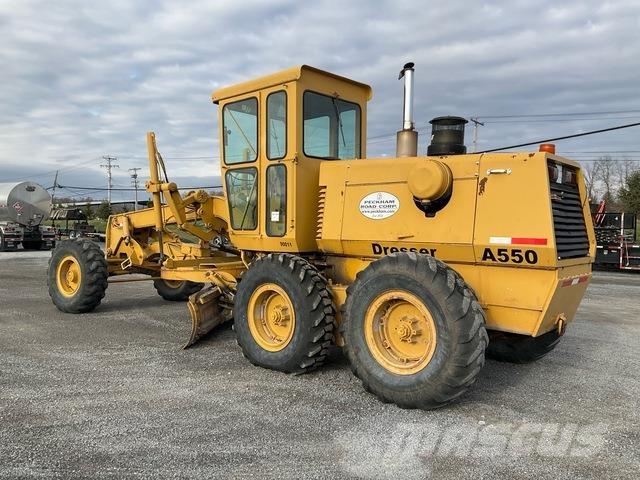 Dresser A550 平土機