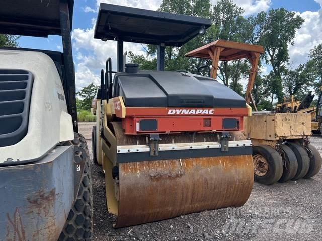 Dynapac CC422C 複合式滾壓機