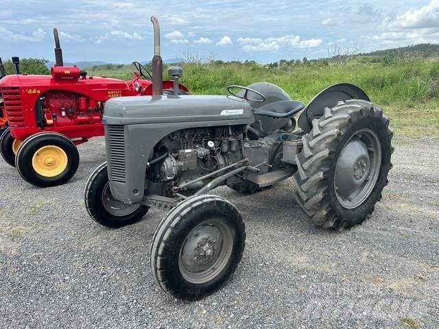 Ferguson TE20 其他