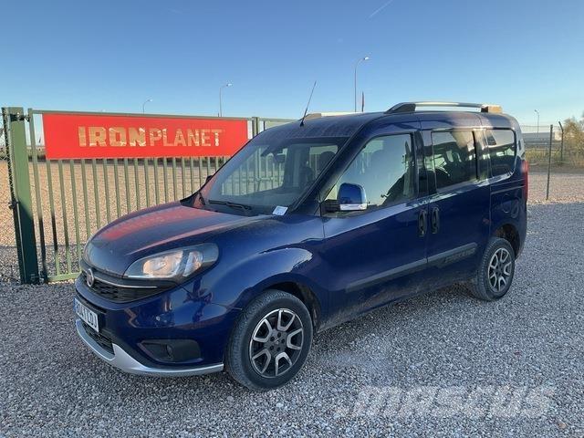 Fiat Doblo 汽車