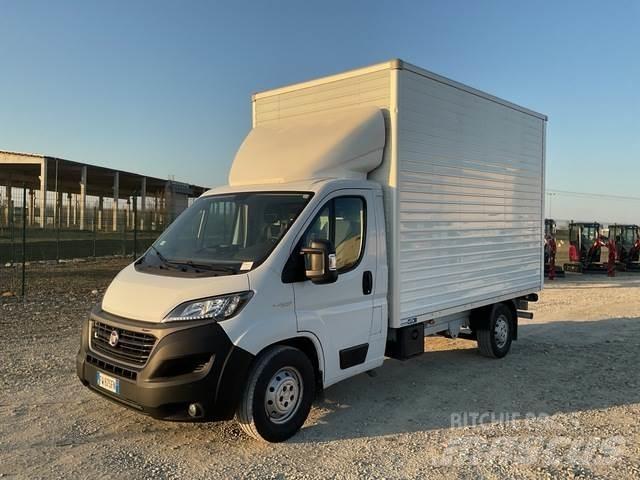 Fiat Ducato 廂式貨物運輸車