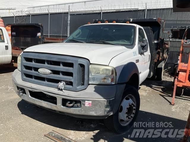 Ford 550 傾卸式卡車