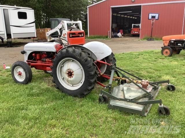 Ford 8N 曳引機