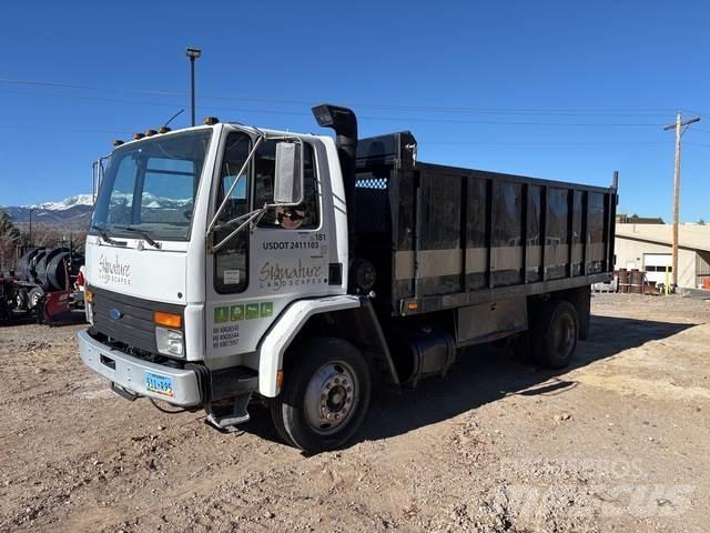 Ford CF8000 傾卸式卡車