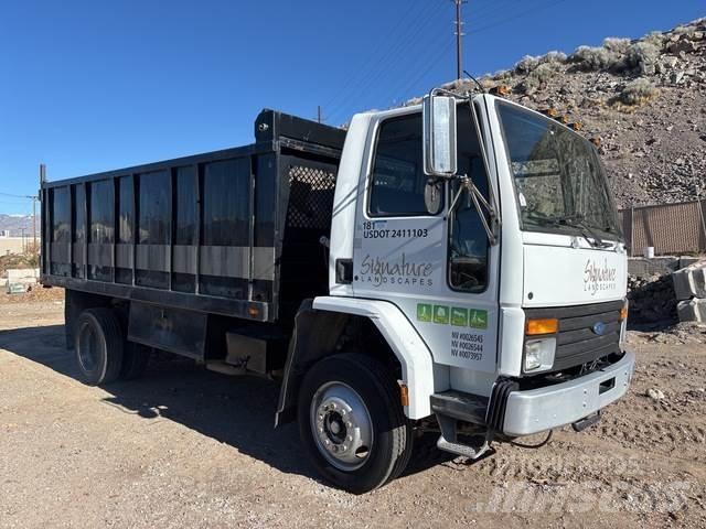 Ford CF8000 傾卸式卡車