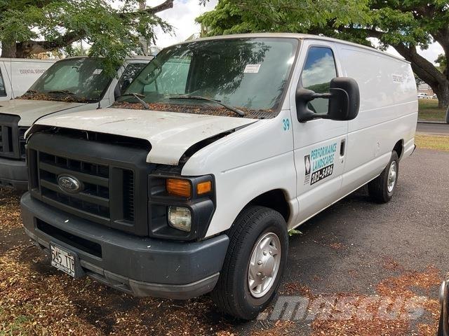 Ford E-250 廂式貨物運輸車