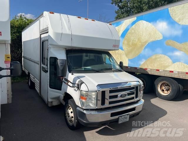 Ford E-350 車廂