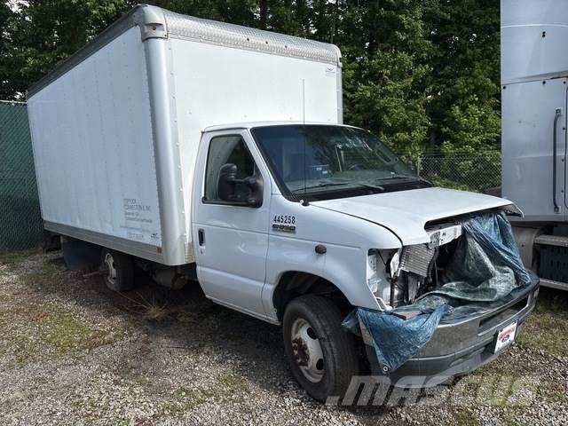 Ford E-350 貨箱式卡車