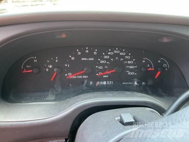 Ford E 350 廂式貨物運輸車