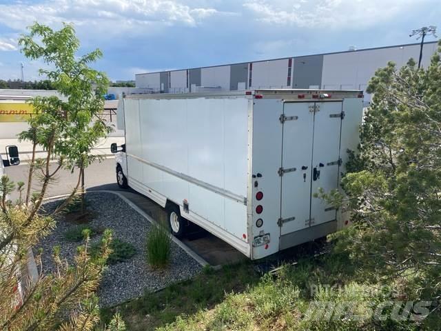 Ford E-350 廂式貨物運輸車