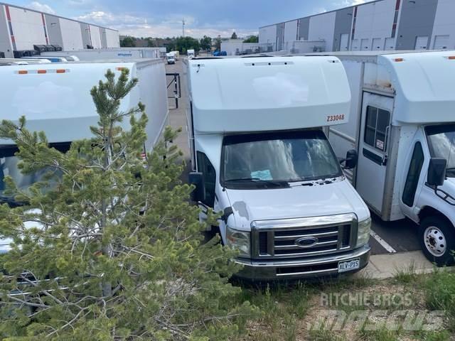 Ford E-350 廂式貨物運輸車