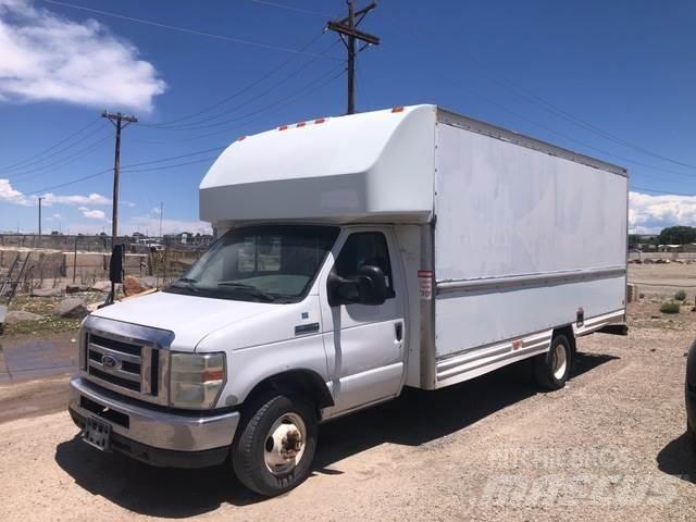 Ford E-350 廂式貨物運輸車
