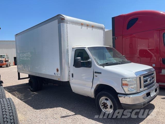 Ford E-350 貨箱式卡車