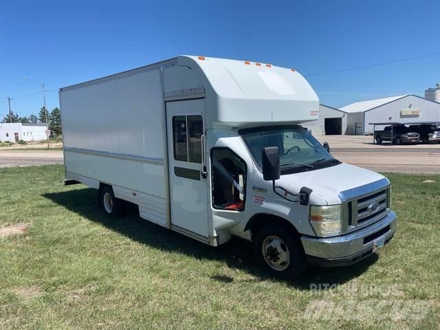 Ford E-350 車廂