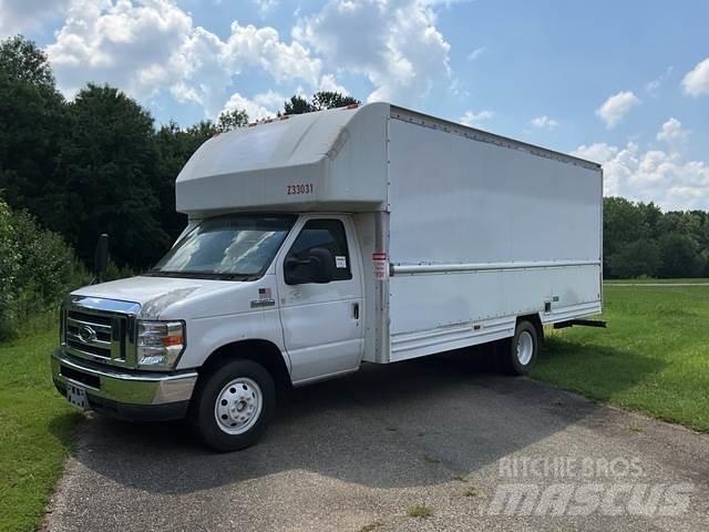 Ford E-350 車廂