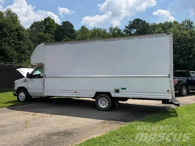 Ford E-350 車廂