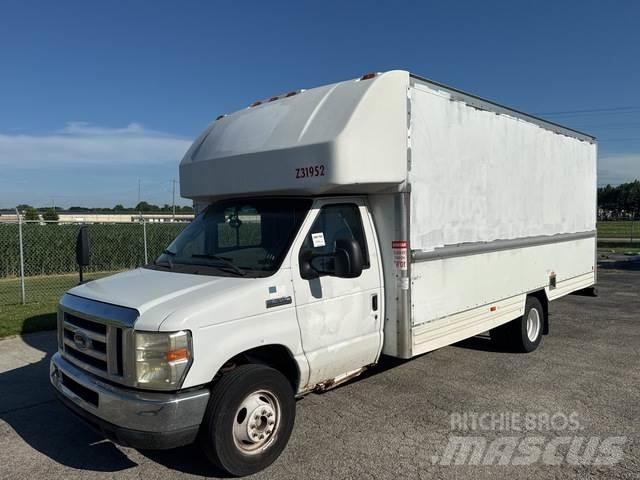 Ford E-350 車廂