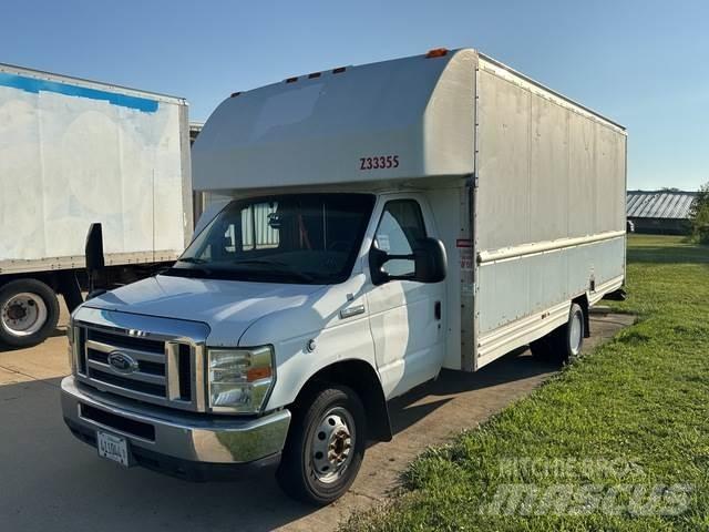 Ford E-350 廂式貨物運輸車