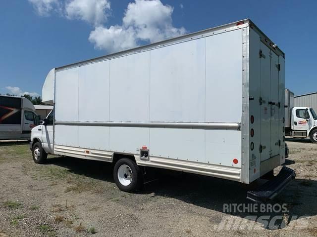 Ford E-350 貨箱式卡車