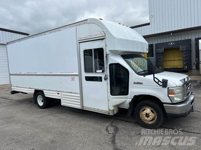 Ford E-350 廂式貨物運輸車