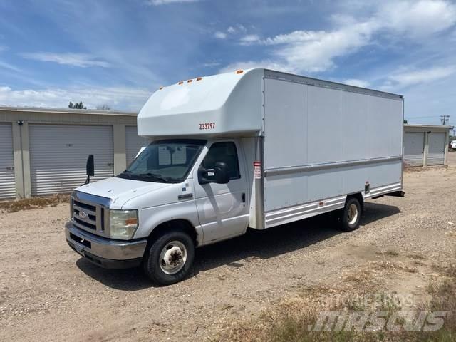 Ford E-350 貨箱式卡車