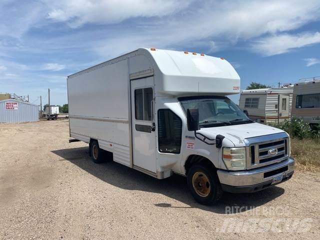 Ford E-350 貨箱式卡車