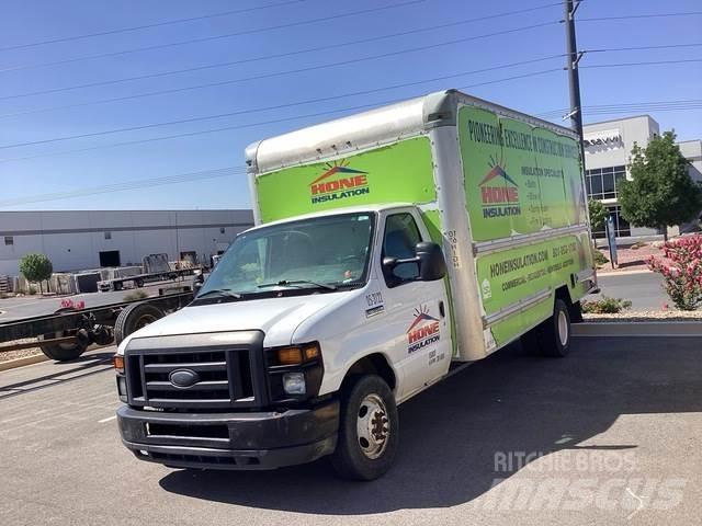 Ford E-350 貨箱式卡車