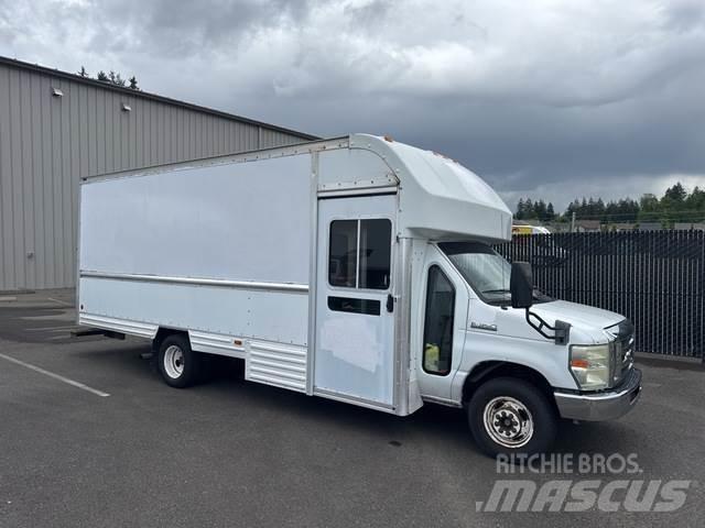 Ford E-350 廂式貨物運輸車