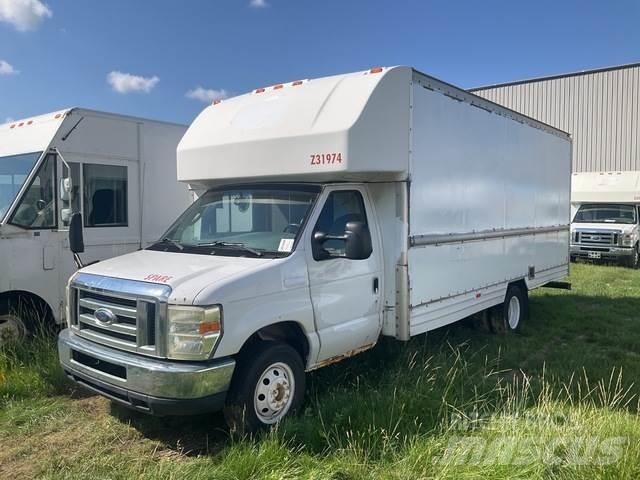Ford E-350 廂式貨物運輸車