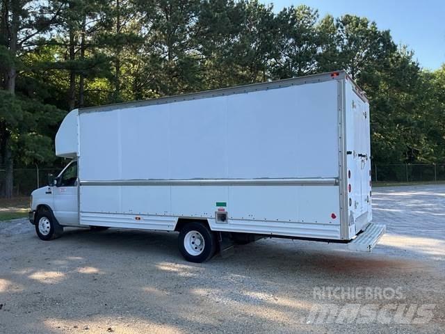 Ford E-350 車廂