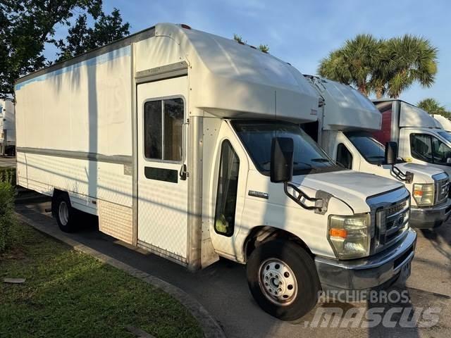 Ford E-350 廂式貨物運輸車