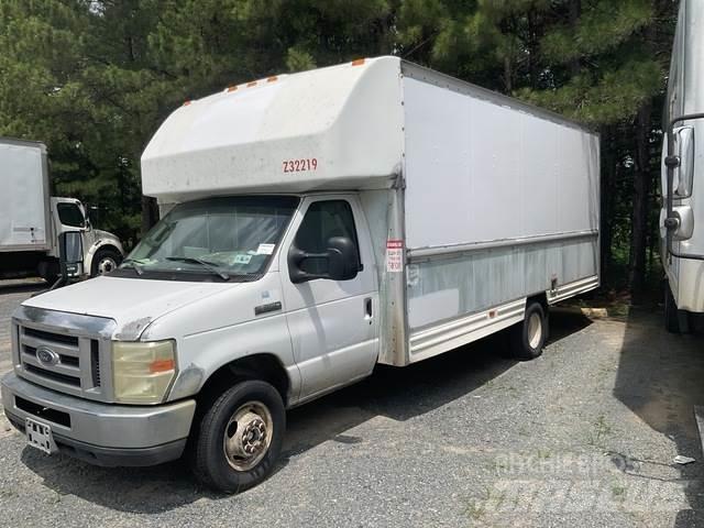 Ford E-350 廂式貨物運輸車