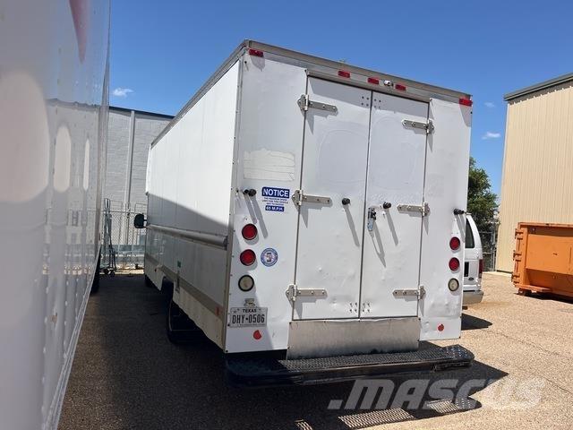 Ford E-350 廂式貨物運輸車