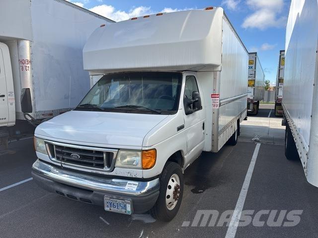 Ford E-350 車廂