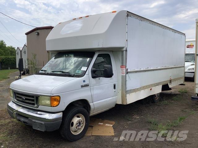 Ford E-350 車廂
